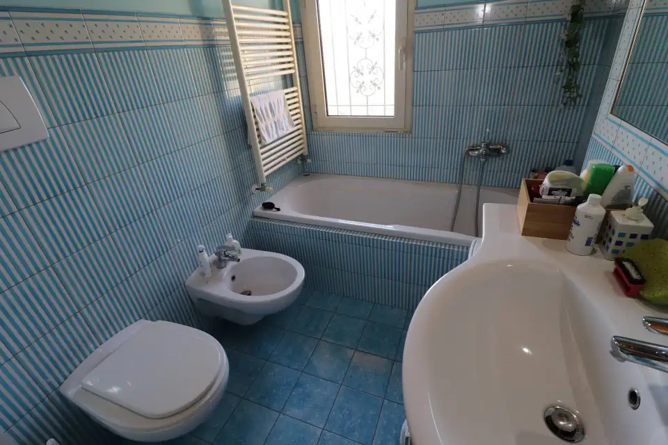 Villa singola con giardino e vista mare a Grottammare 8