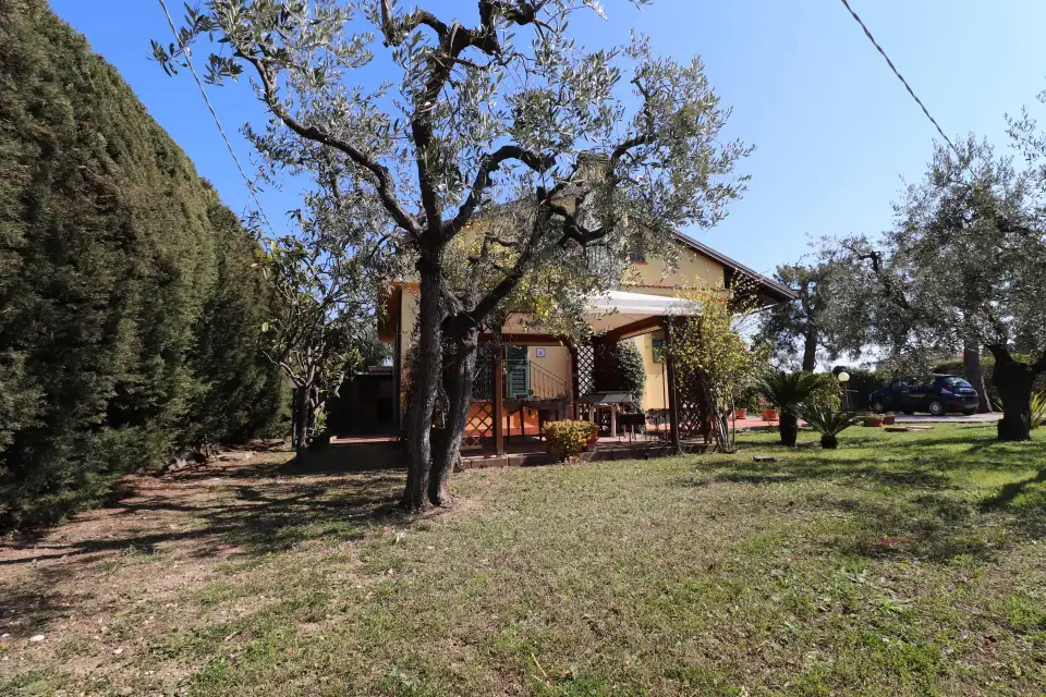 Villa singola con giardino e vista mare a Grottammare 34