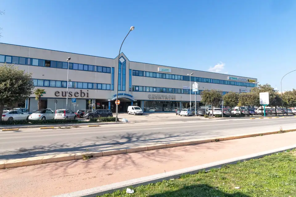 Ufficio 120 mq in vendita a Porto d’Ascoli 9