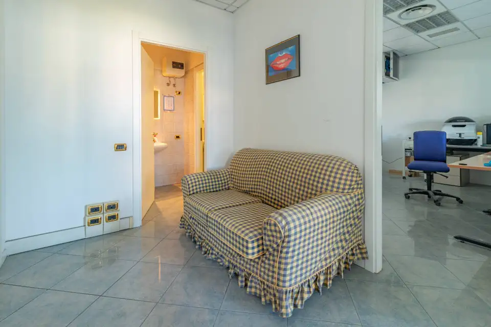Ufficio 120 mq in vendita a Porto d’Ascoli 7