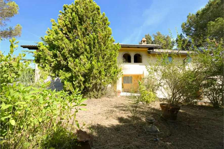 Casale ristrutturato con vista sui vigneti 5